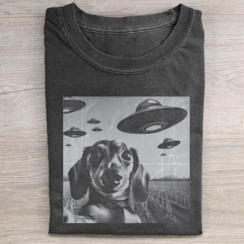 Funny UFO Dachshund Selfie T-Shirt Dachshund Lovers Cute Shirt Fathers Day Presents Funny UFO Dachshund Selfie T-Shirt Dachshund Lovers Cute Shirt Fathers Day Presents