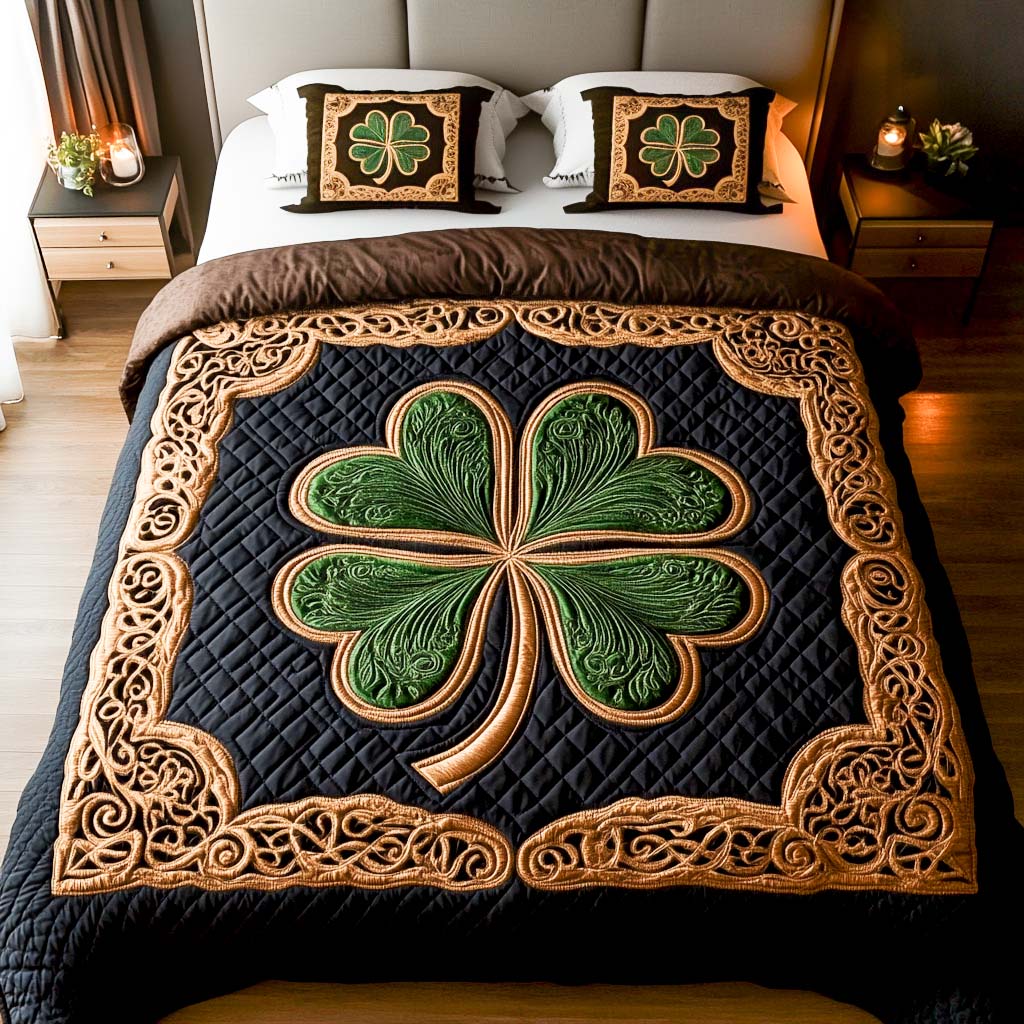 Golden Clover Quilted Bedding Set Family Christmas Presents Golden Clover Quilted Bedding Set Family Christmas Presents