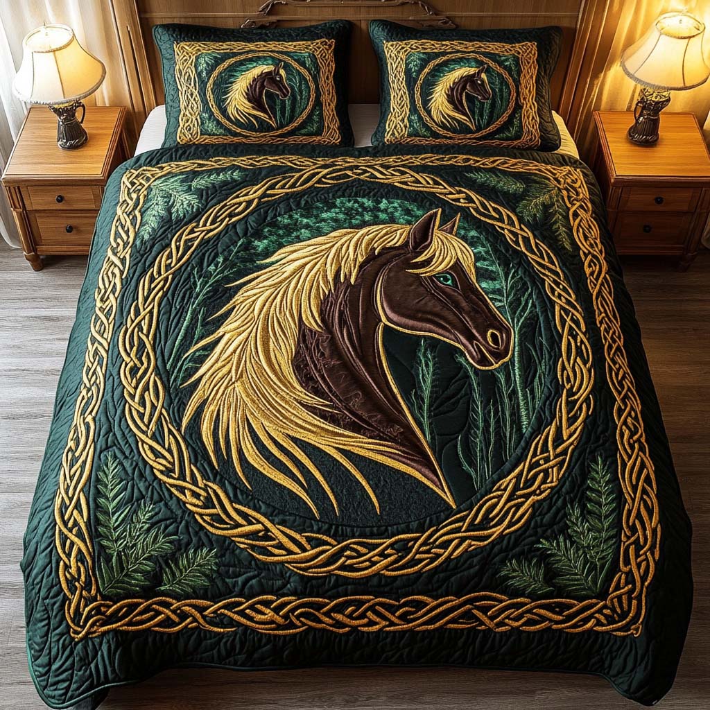 Golden Mane Quilted Bedding Set Secret Santa Gifts Golden Mane Quilted Bedding Set Secret Santa Gifts